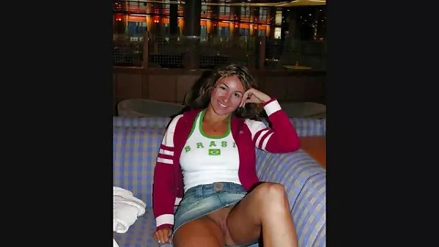 Streicheln omas pornos Sie Ihren Schwanz oben ohne mit meinen Füßen, bis Sie cum auf meinen Sohlen