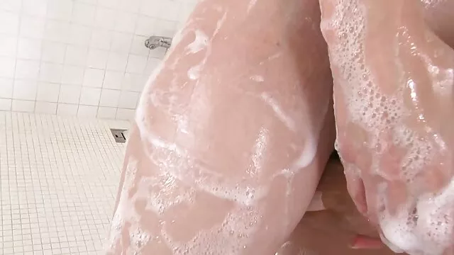 Kostenlose jav von Kinky Asian girl junge oma sex genießt