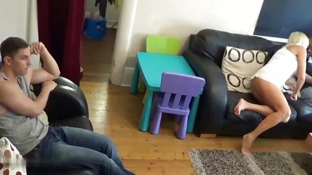 Close-up schlampig blowjob-Prinzessin geile alte oma fotzen Poppy