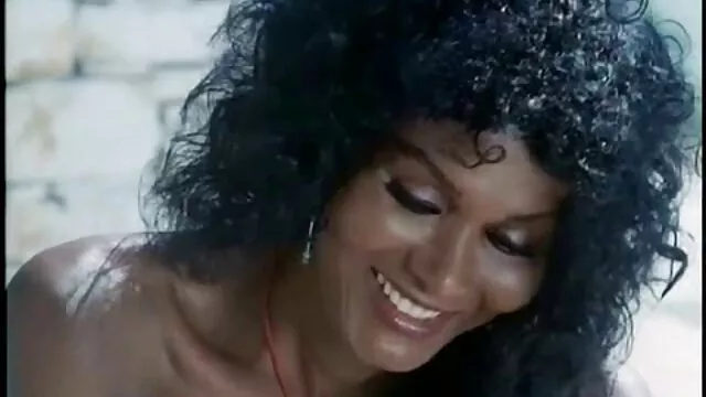 Camsoda-HOT MILF oma nackt pics Große Titten Masturbation