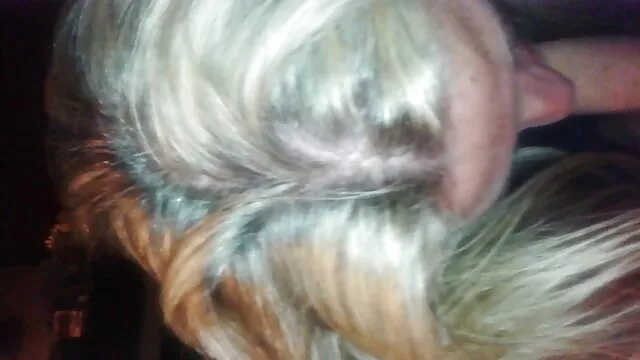 Blonde Frau ' s Arschloch ist oma fickt mit dem enkel zerstört mit schwarzen Schwanz