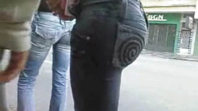 Hung Lucas Daniels streichelt seinen Fetten oma titten kostenlos Hecht