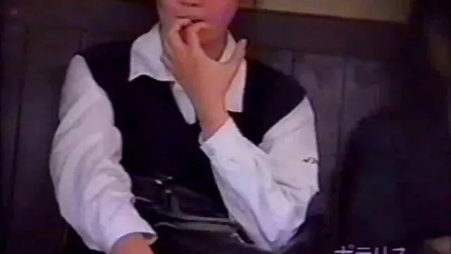 Süße sex zwischen oma und opa Jungfrau Alberta genießt großen Schwanz