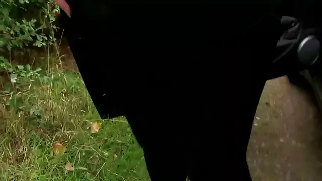 Viele Schwänze für eine omasex free video Schlampe