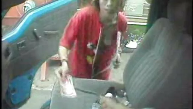 Lesben-sex-Orgie auf oma pics porn der öffentlichen Bühne