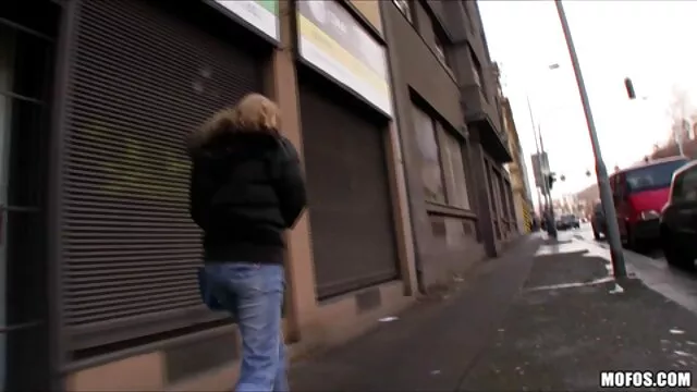 Cum loving redhead oma fickt den opa braucht mehr Schwänze mit cum